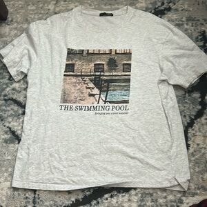 Light silver T shirt with design print